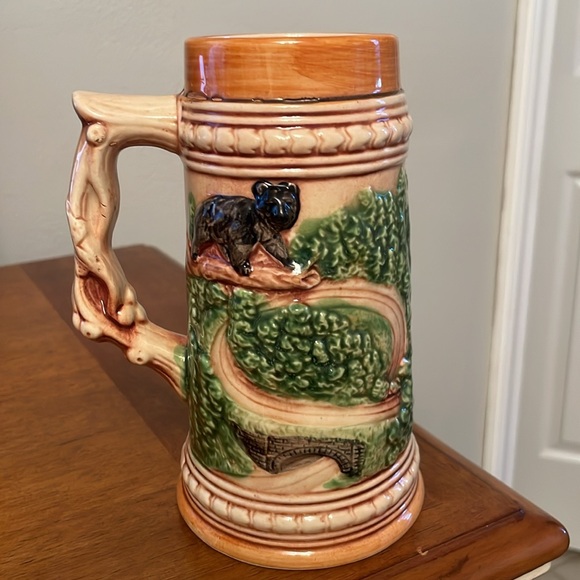 Vintage GREAT SMOKY MOUNTAINS Beer Stein with Bear & Native American - Picture 3 of 14